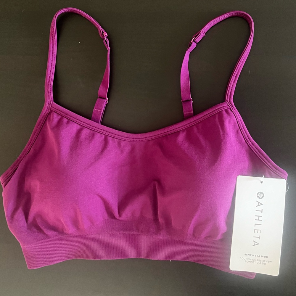 NWT Athleta Renew Sports Bra Size Small in Beach Plum